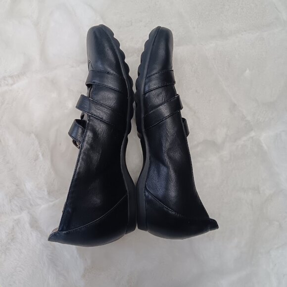 Flat Black Sandle Shoes Size 7.5 M - Picture 4 of 14